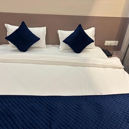 Khātu Hotel Sisodiya Palace מראה חיצוני תמונה