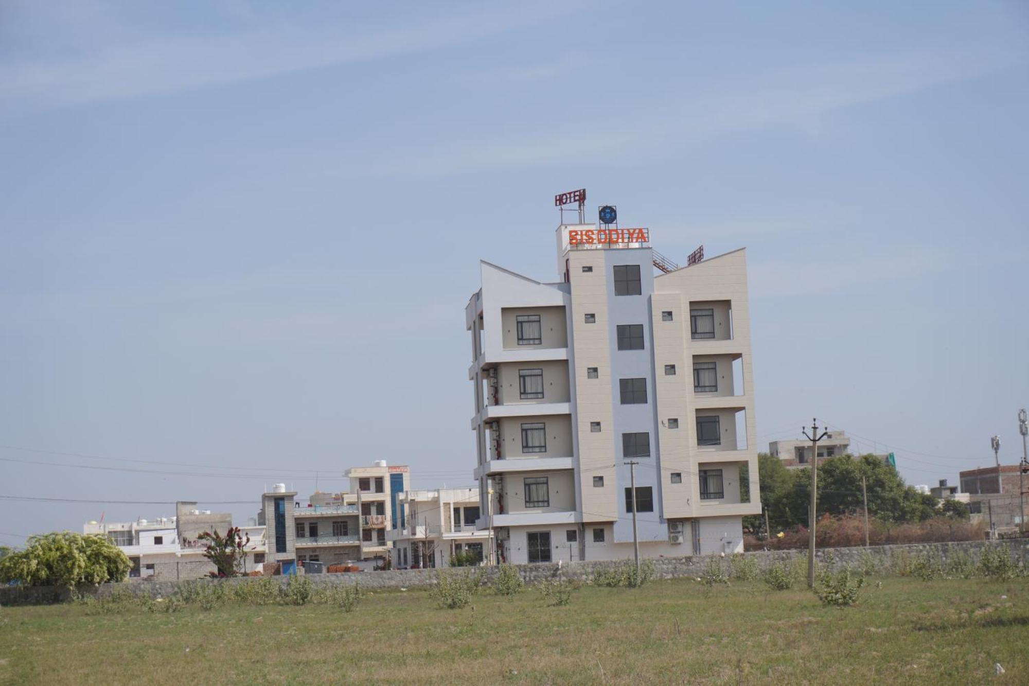 Khātu Hotel Sisodiya Palace מראה חיצוני תמונה