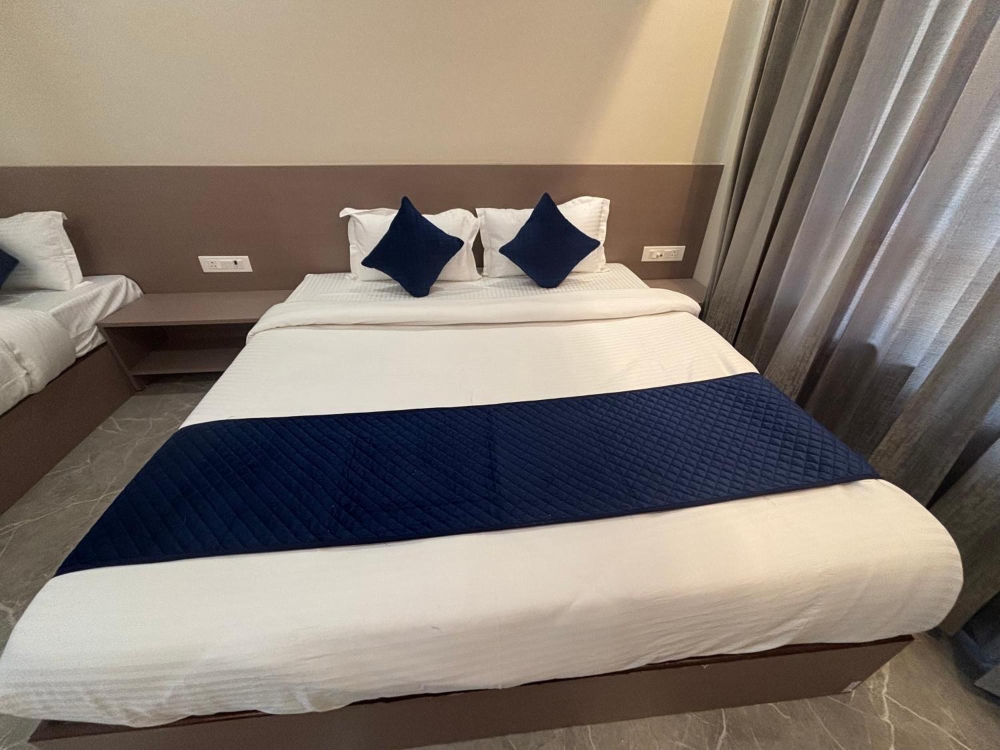 Khātu Hotel Sisodiya Palace מראה חיצוני תמונה