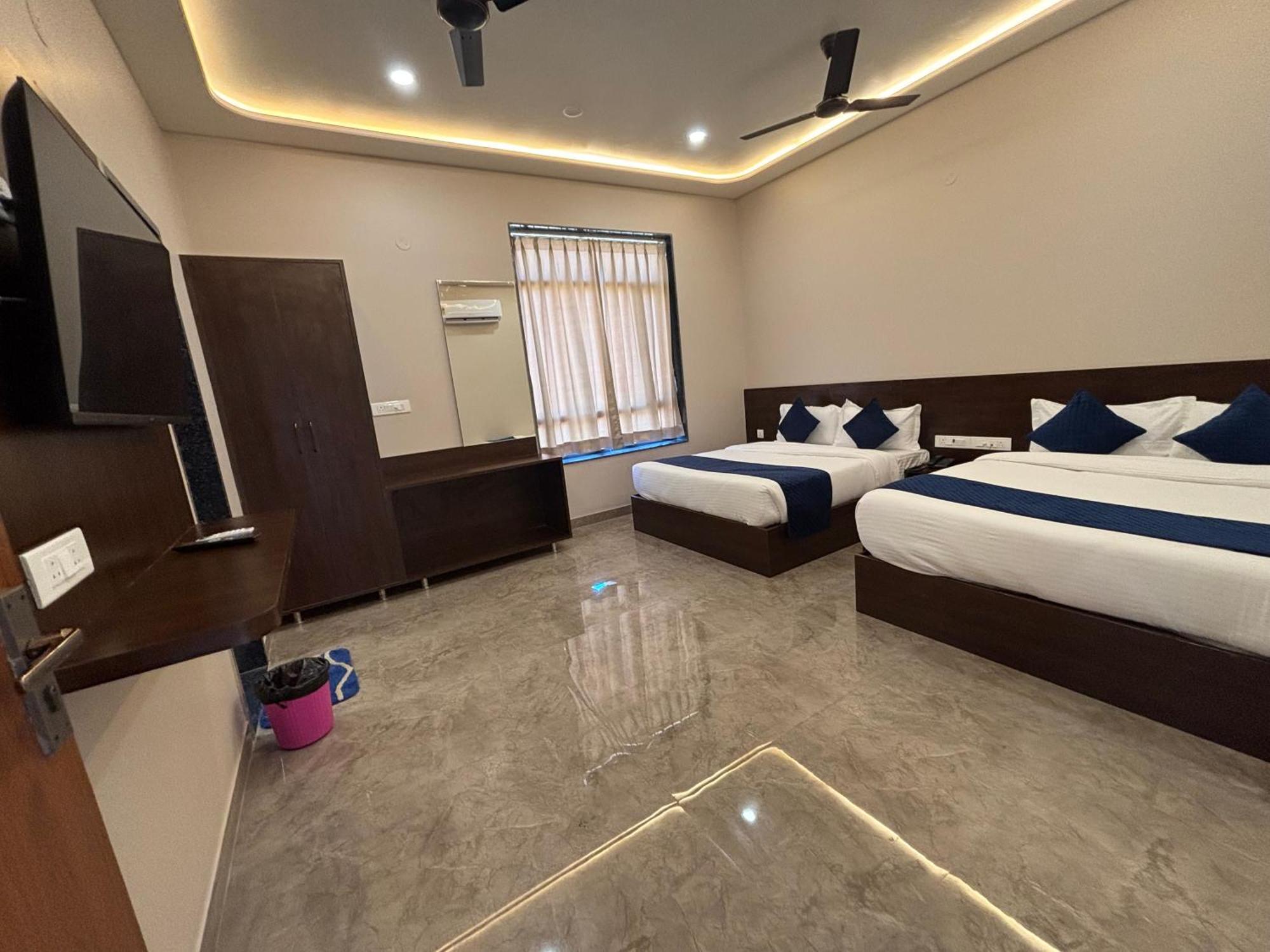 Khātu Hotel Sisodiya Palace מראה חיצוני תמונה
